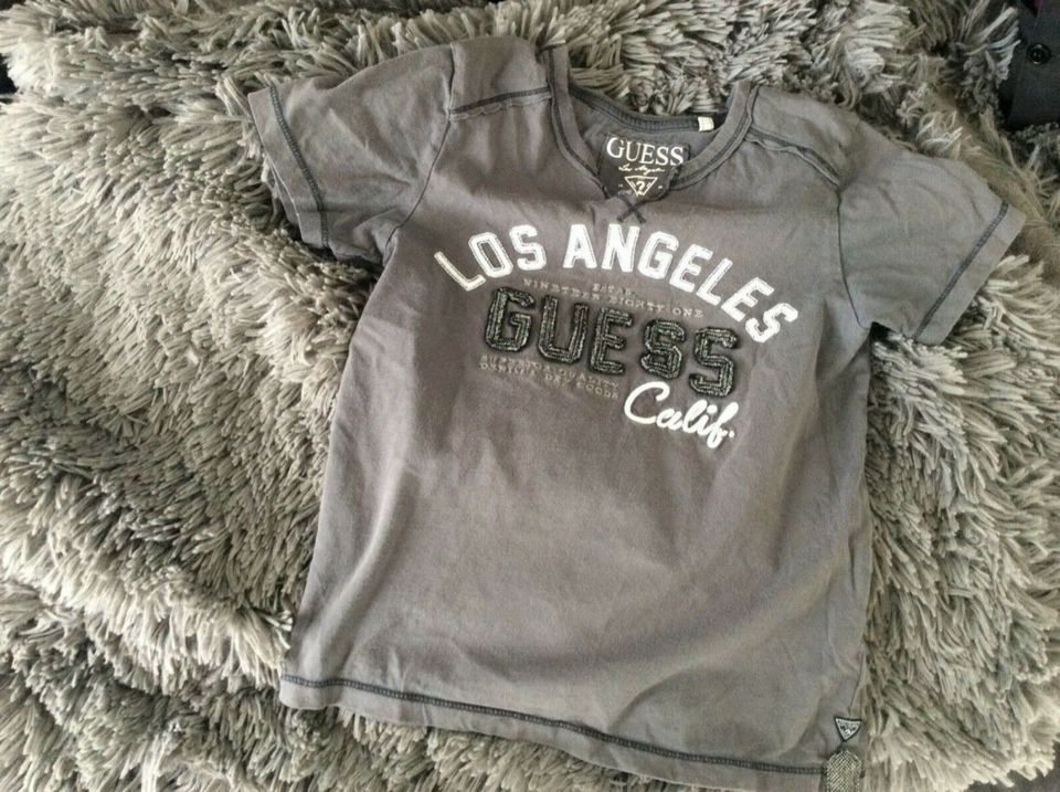 Guess Los Angeles T-Shirt grau mit Applikation Gr. M 5/6 Kurzarm in Weil der Stadt