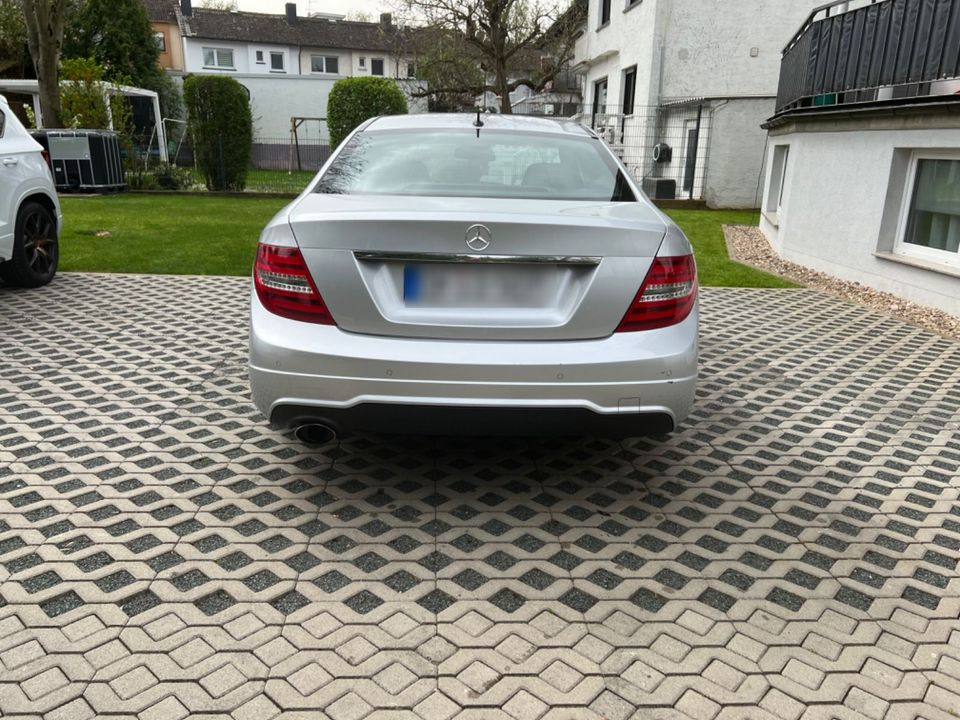 Mercedes-Benz C 200 Coupé -AMG Paket Edition 1 in Offenbach