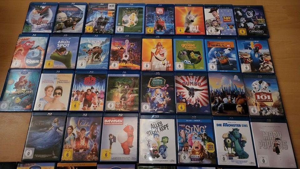 Walt Disney Sammlung 62x Bluray + DVD in Oberhausen