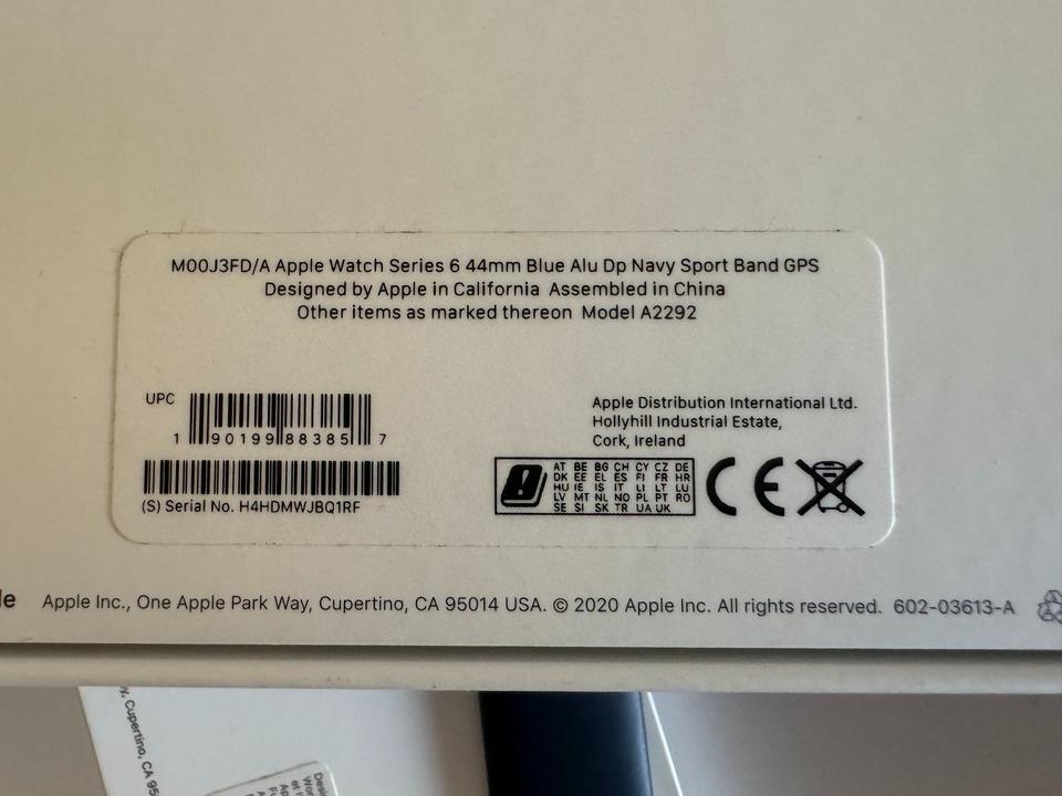 Apple Watch Series 6 (2020) GPS + Cellular 44 mm - Aluminium Blau in Düsseldorf