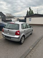 TOP VOLL FAHRBEREIT VW POLO 62 Ps TÜV 2026 Mai wenig gelaufen Nordrhein-Westfalen - Remscheid Vorschau