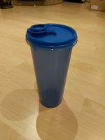 Tupperware Shaker Getränke Becher Mixbecher blau 1 Liter Hessen - Großkrotzenburg Vorschau
