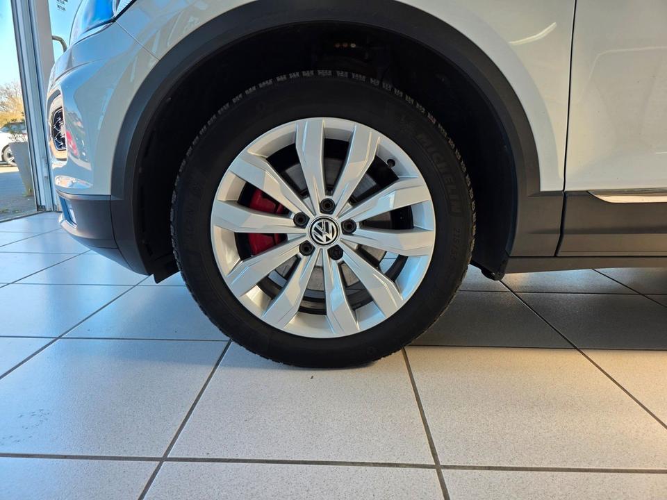 Volkswagen T-Roc Sport 2.0 TSI 4Motion DSG Navi LED AHK ACC in Roetgen