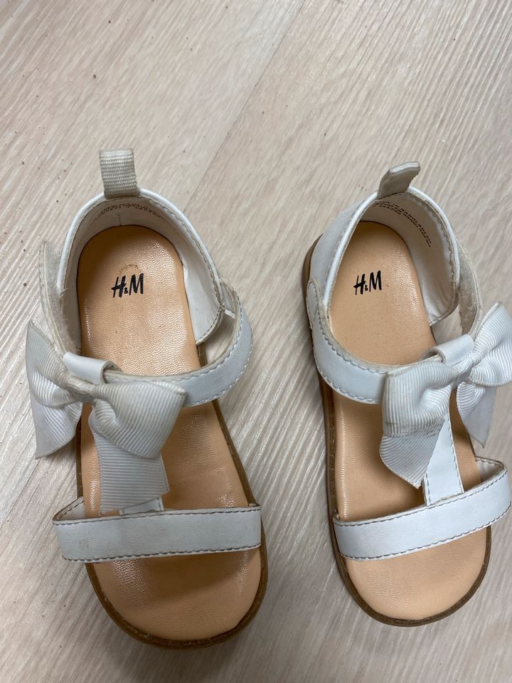 H&M Sandalen Gr. 24 in Marktheidenfeld