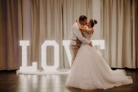 Romantische LED LOVE Buchstaben zum Leihen für Hochzeiten Nordrhein-Westfalen - Krefeld Vorschau
