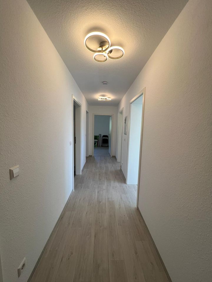 Neu renovierte 3 Zimmer Wohnung in Schwenningen zu vermieten in Villingen-Schwenningen