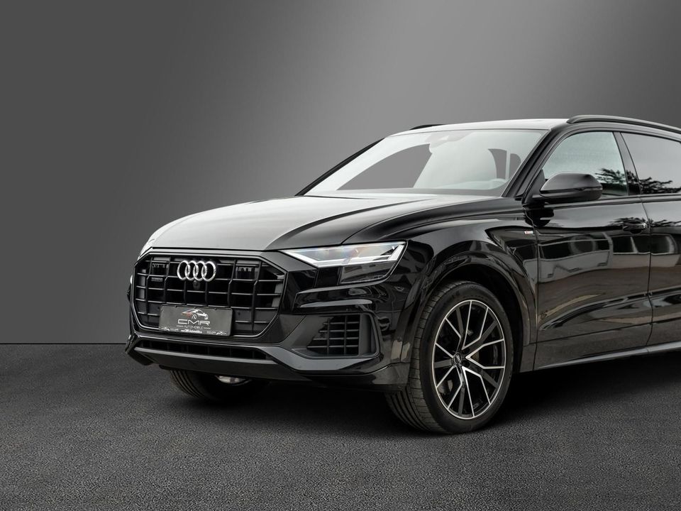 Audi Q8 S line B&O 22Zoll TopView Optik-Paket schwarz in Roigheim