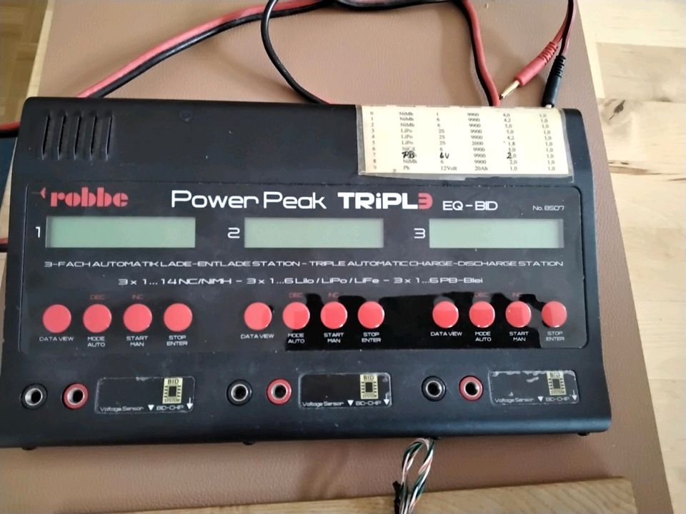 Ladegerät von robbe Power peak triple3 mit Bid chip key in Dorfen