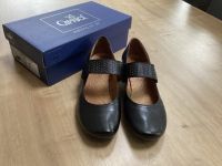 Caprice Pumps Spangenpumps Klettverschluss Größe 6 / 39 schwarz Nordrhein-Westfalen - Borchen Vorschau