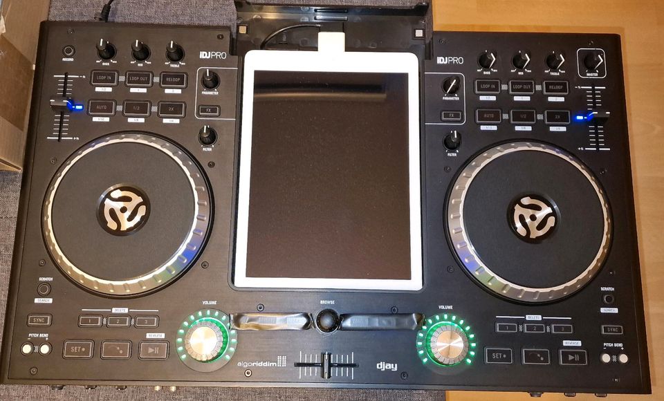 DJ Controller Numark IDJ Pro in Weilersbach