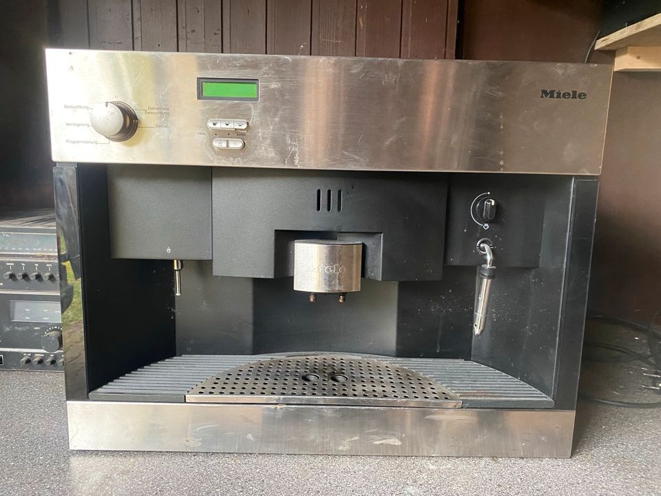 Miele kaffeevollautomaten Einbau. in Bad Pyrmont