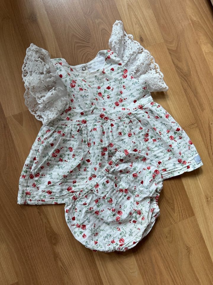 Handmade Kleid und Höschen in Neustadt