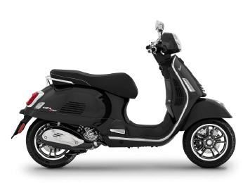 Vespa GTS 300 Super  schwarz/ weiss Kein Grauimport in Fürsteneck