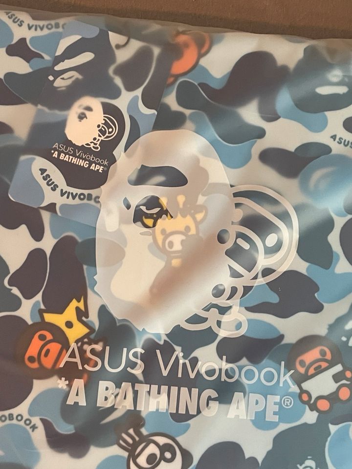 Asus x A Bathing Ape Vivobook Blau set Laptoptasche Original in Bissendorf