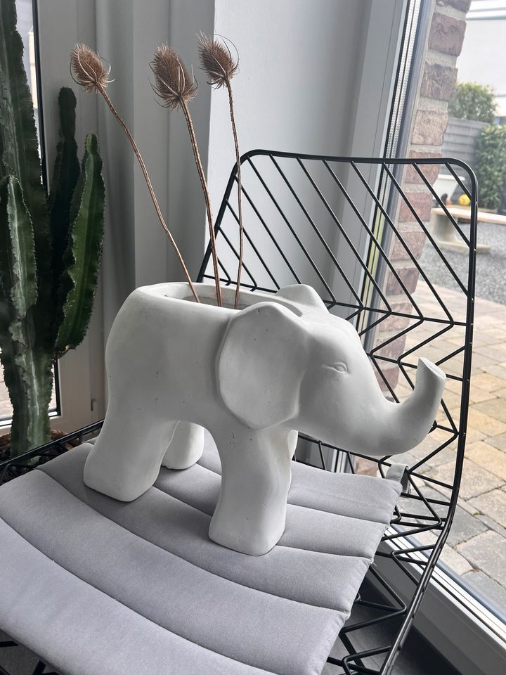 Deko Elefant Vase Topf Stein in Kevelaer