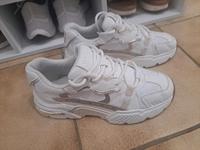 Guess Sneakers FLGCAI FAB12 Weiß Größe 39 Baden-Württemberg - Albstadt Vorschau