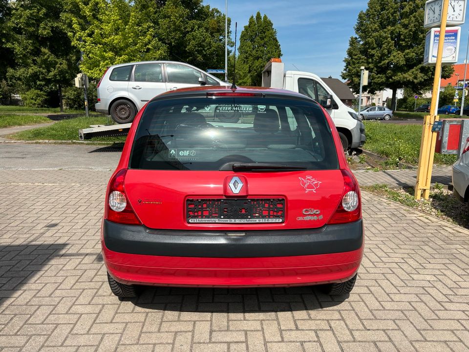 Renault Clio 1.2 Benziner TÜV NEU!!! in Magdeburg