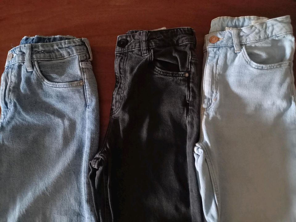 H&M 3-Set Jeanshose Relaxed-Mom-Jeans Gr.140 Top Zustand in Ludwigshafen