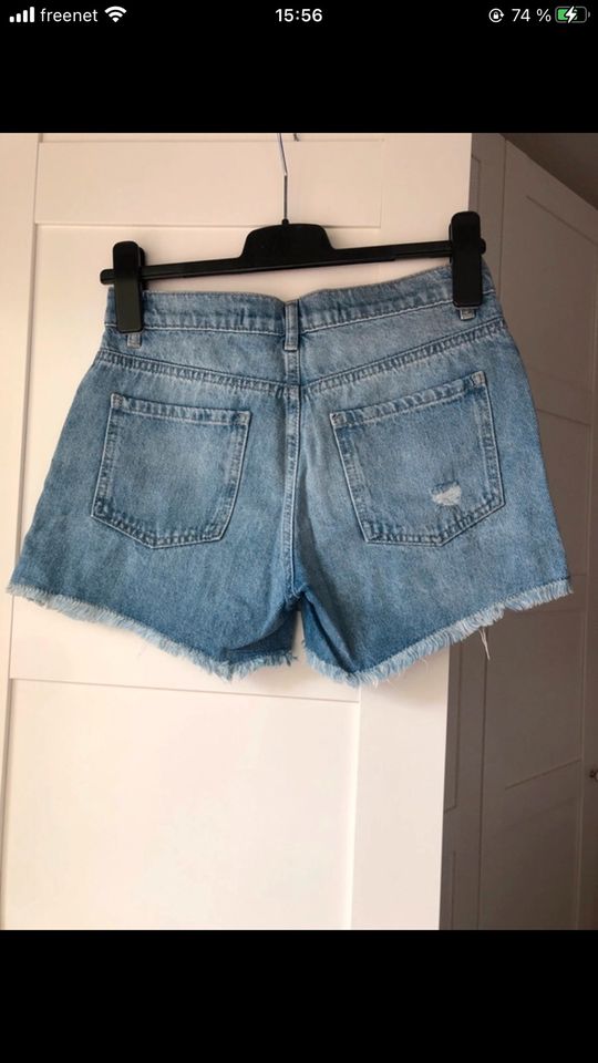 Shorts denim jeansshorts Jeans Hose Strass Sternchen xs 26 neu in Hannover