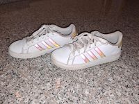 Adidas Sneaker/Turnschuhe Niedersachsen - Oyten Vorschau