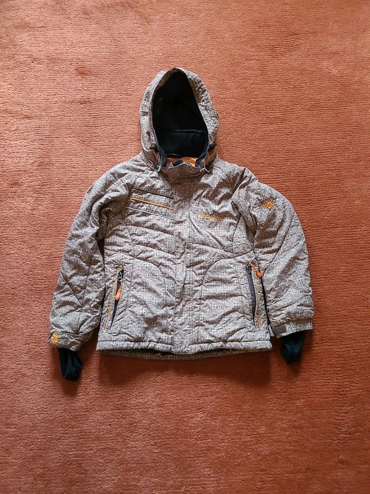 Belowzero Winterjacke Snowboard Jacke Schweiz Gr. 152 Junge in  Baden-Württemberg - Weisweil | eBay Kleinanzeigen ist jetzt Kleinanzeigen