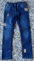 Neu Jeans Hose Größe 128 mit Pailletten blau, Jeans 128 blau Niedersachsen - Groß Oesingen Vorschau