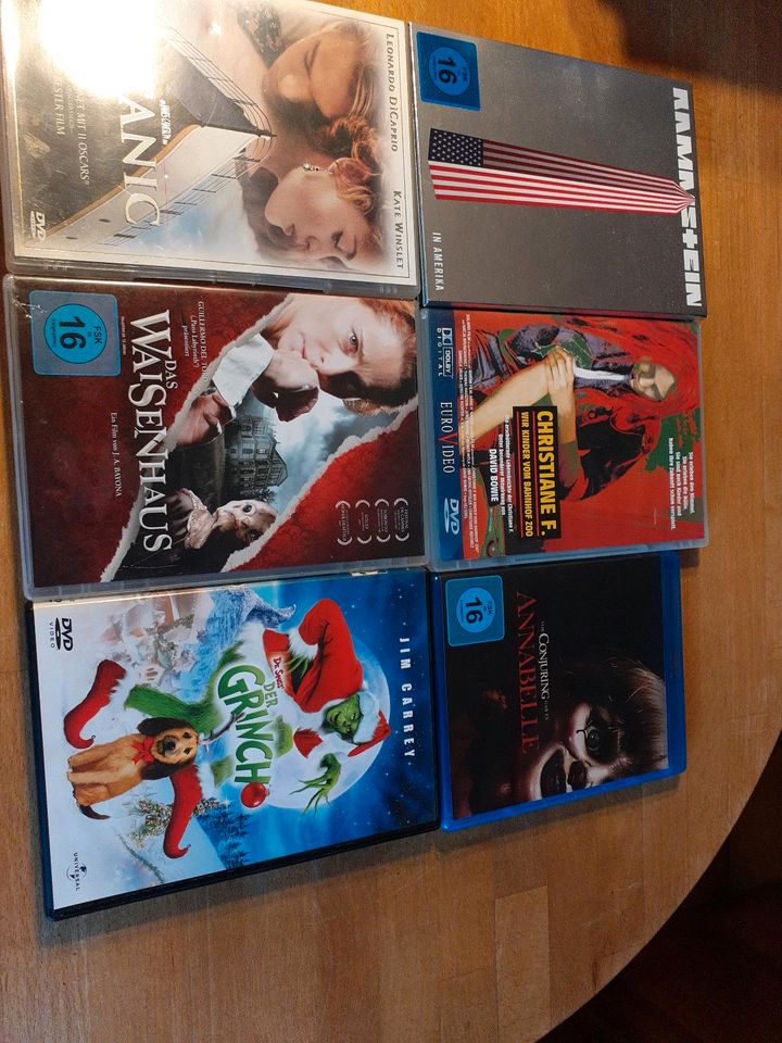 35 DVD-Paket (nur komplett) in Wardenburg