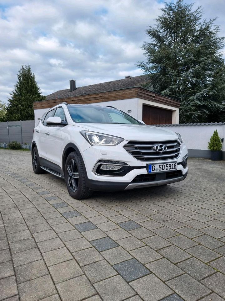 Hyundai Santafe 25 Jahre Editon wenig KM, sehr gepflegt in Ingolstadt