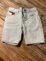 Tommy Hilfiger Jeans Shorts, Gr. 122-128 Nordrhein-Westfalen - Rödinghausen Vorschau