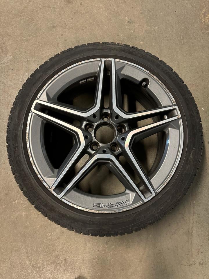 Mercedes A-Klasse AMG Kompletträder Winterreifen 215/45 R18 in Balingen