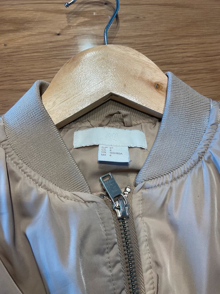 Übergangsjacke leichte Jacke Gr.34 H&M in Weiherhammer