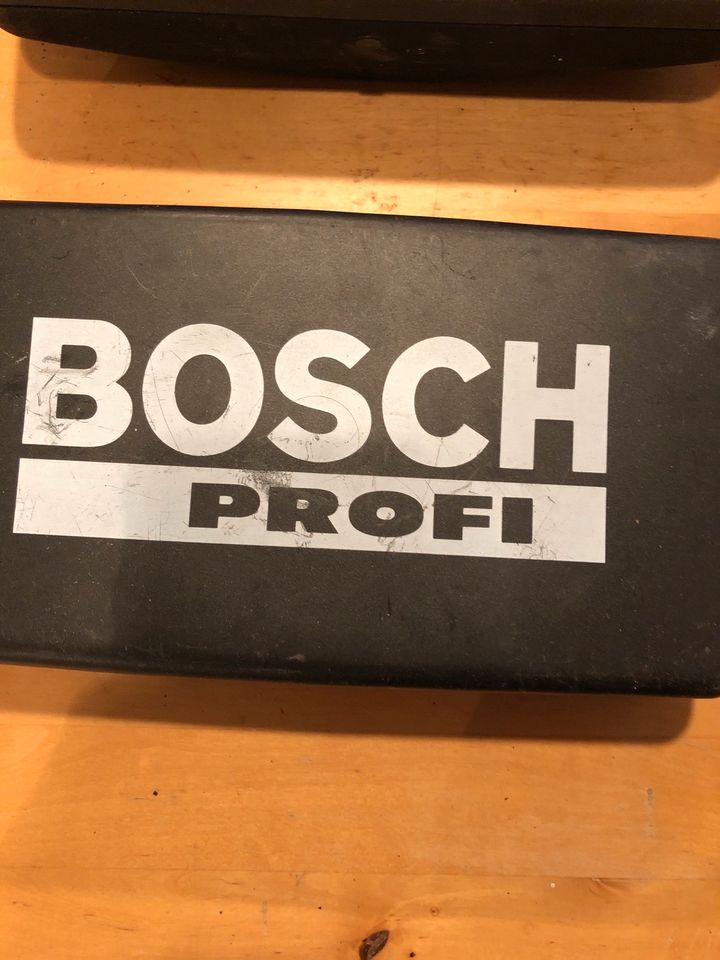 Bosch Zusatzscheinwerfer in Altenholz