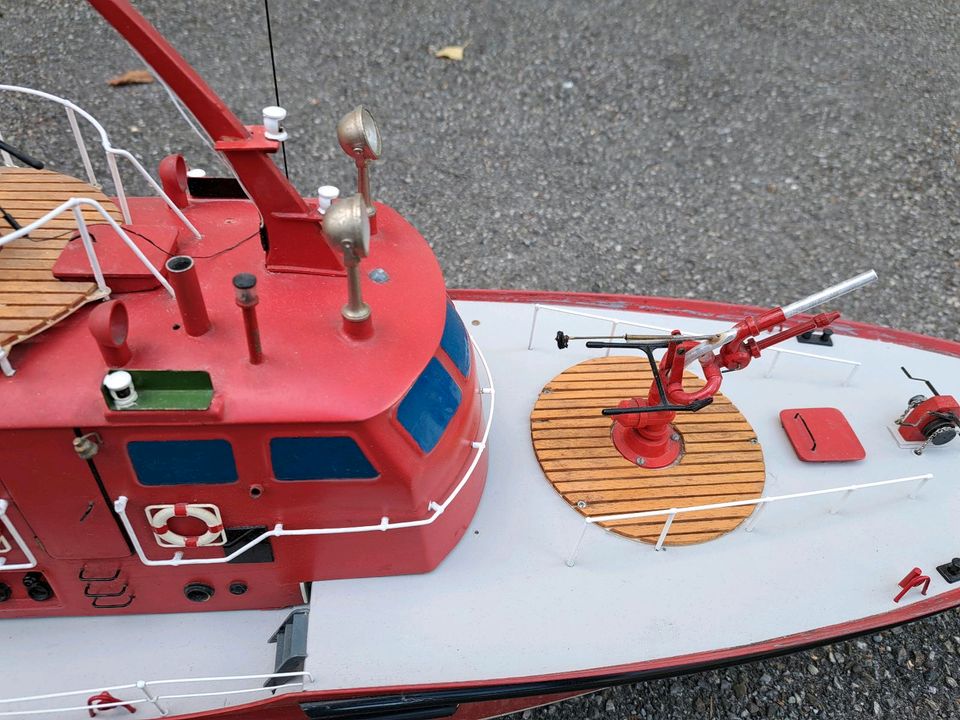 Robbe Düsseldorf, Löschboot fahrbereit in München