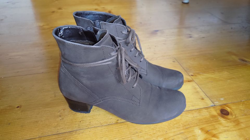 Schnürstiefeletten Gabor 37 Leder Farbe taupe in Garching b München