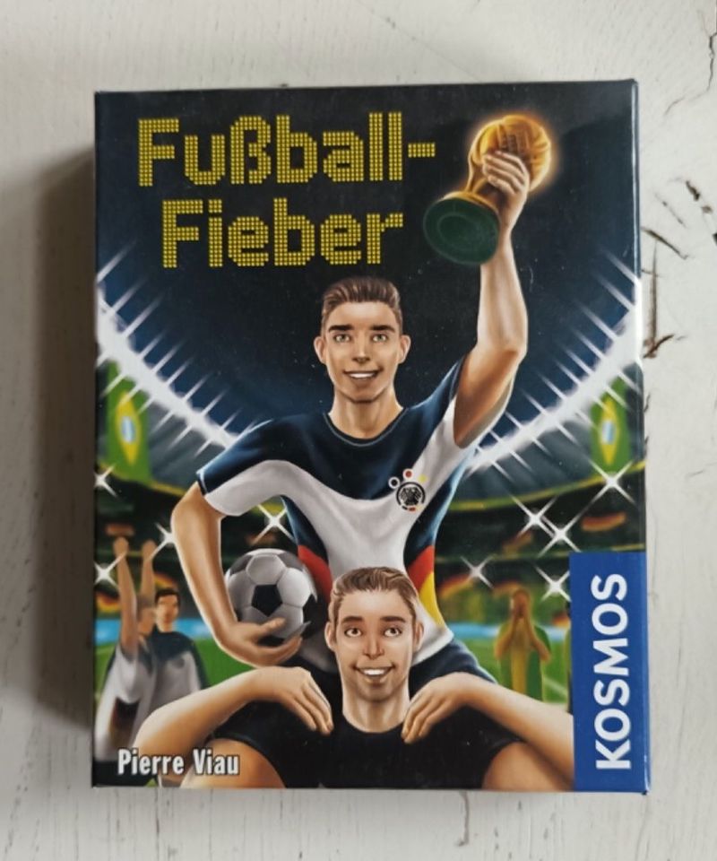 Kartenspiel - Fußball-Fieber in Berlin