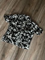 Cooles Shirt / Hemd mit Patchwork Muster in schwarz / weiß Bayern - Frensdorf Vorschau