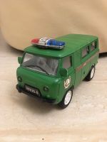 USZ Buchanka 1:18 Minibus Modell  Ambulanz Dresden - Kleinzschachwitz Vorschau