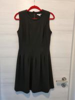 Kleid Business Etuikleid von H&M in schwarz in Größe 40, Plissee Niedersachsen - Haselünne Vorschau