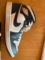 Nike Air Jordan 1 Mid (Größe 43) Sneaker Bayern - Gablingen Vorschau