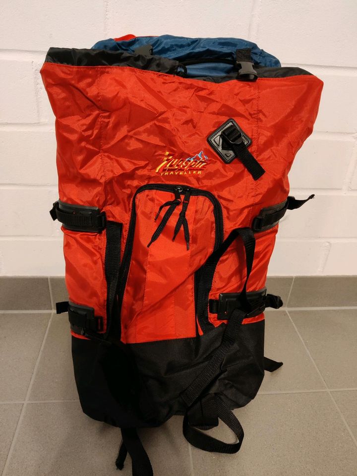 Zugspitz Traveler Rucksack, rot in Brühl