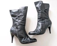 Buffalo Stiefel Größe 39 Stiefelette schwarz (330) Leder Niedersachsen - Bassum Vorschau