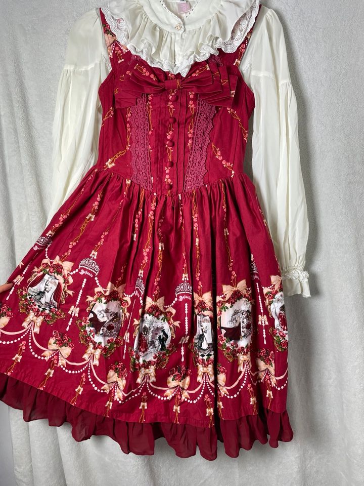 Classic Lolita Kleid mit Bluse und Haarschmuck in Augsburg