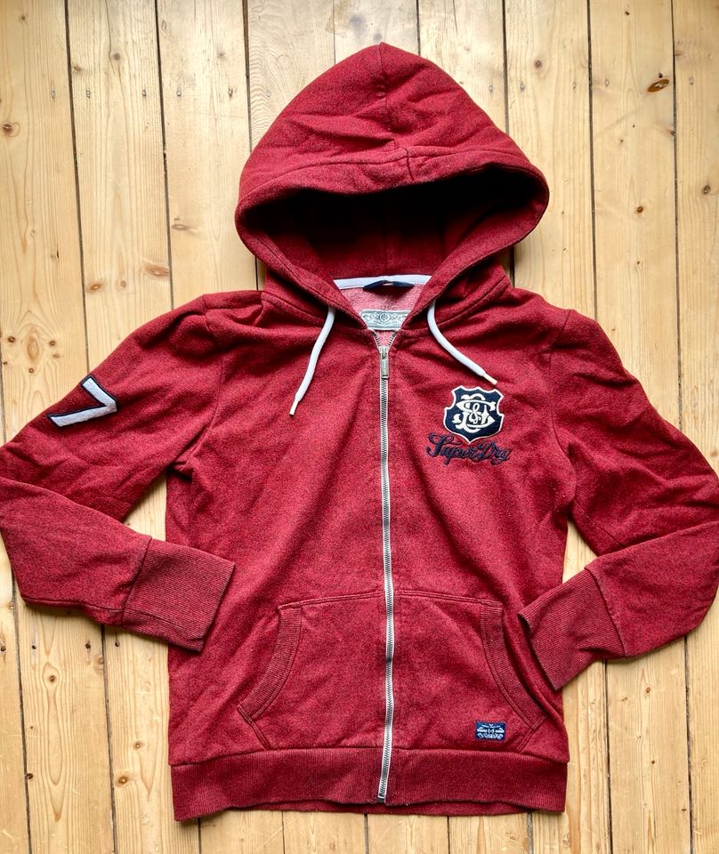 Superdry Kapuzenjacke L Kapuzenpullover dunkelrot bourdeau in Centrum