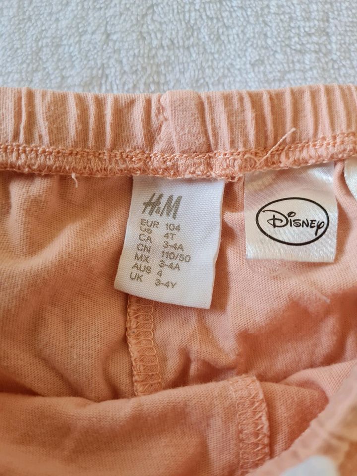 H&M 2 teiliges Set Tanktop Shorts Disney Minnie Maus in Magdeburg