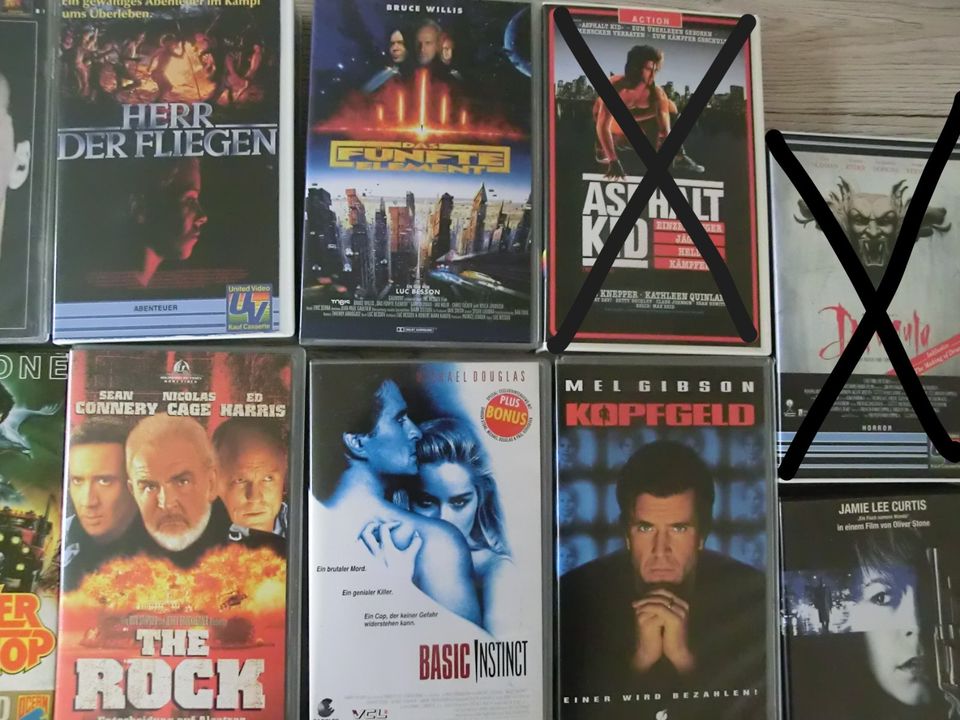 11 Filme Kinofilme auf VHS-Video, einzeln je € 1,50 in Altenkirchen