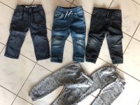 5 Räuberhosen 86/92 mit kleinen Löchern Jeans Jogging Sommer Hessen - Mücke Vorschau