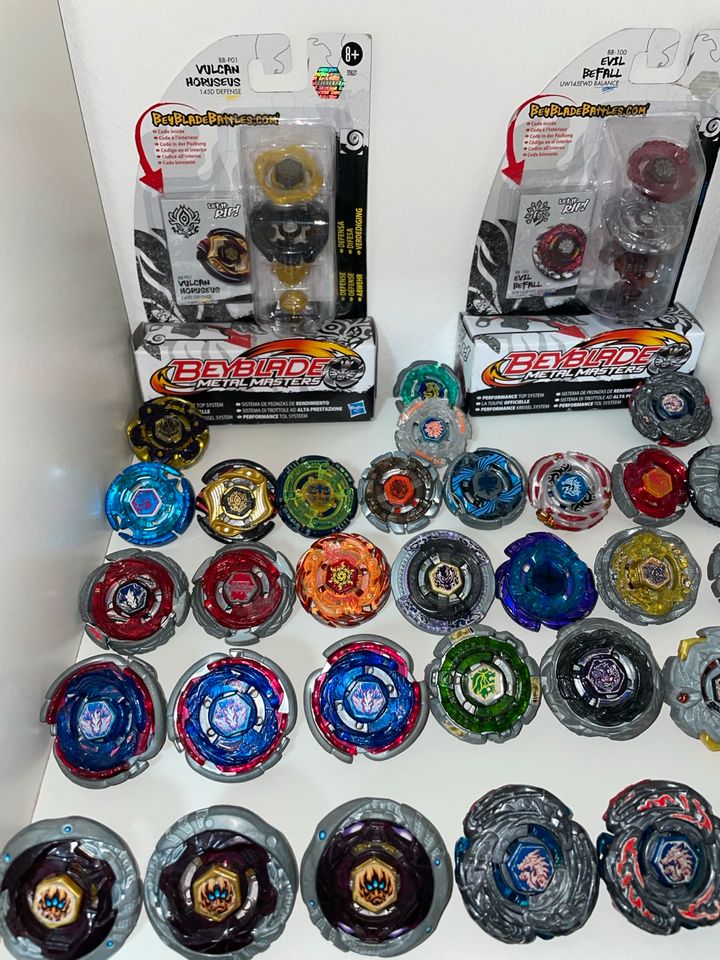 Beyblade Metal Takara Tomy Original in Bielefeld