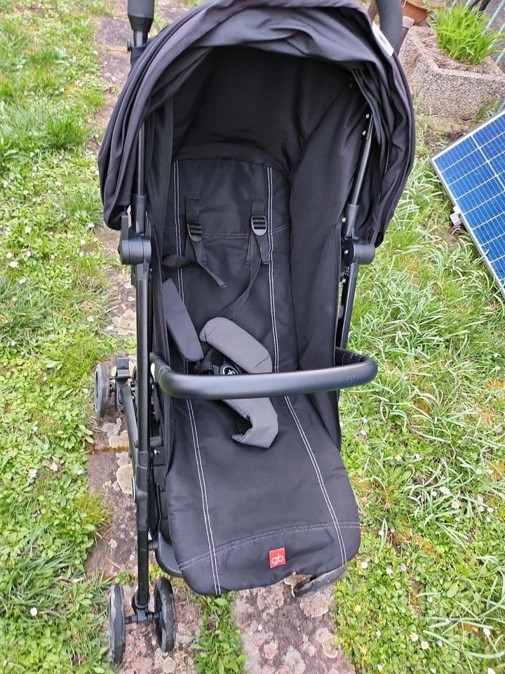 gb Qbit Future Perfekt schwarz Buggy in Frankfurt am Main