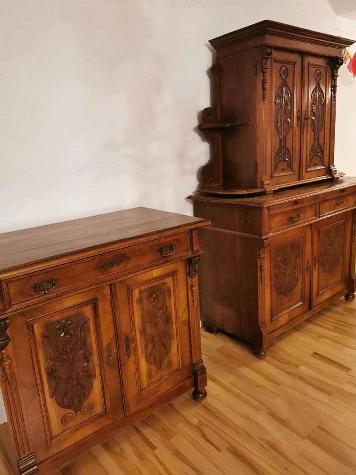 Antike Möbel Gründerzeit kommode Buffet Tisch, Stühle, Couchtisch in