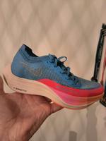 Nike Zoomx Vaporfly Next%2, Carbon Laufschuhe  Neu & unbenutzt Niedersachsen - Nienhagen Vorschau